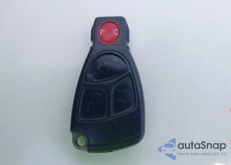 2004 Mercedes-Benz S 500 z USA, uszkodzony, nr VIN WDBNG75J04A421534